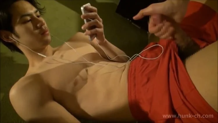 BOY 319.mp4 snapshot 15.55.833