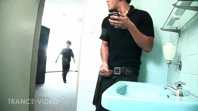 TR RG011.mp4 snapshot 19.05.105